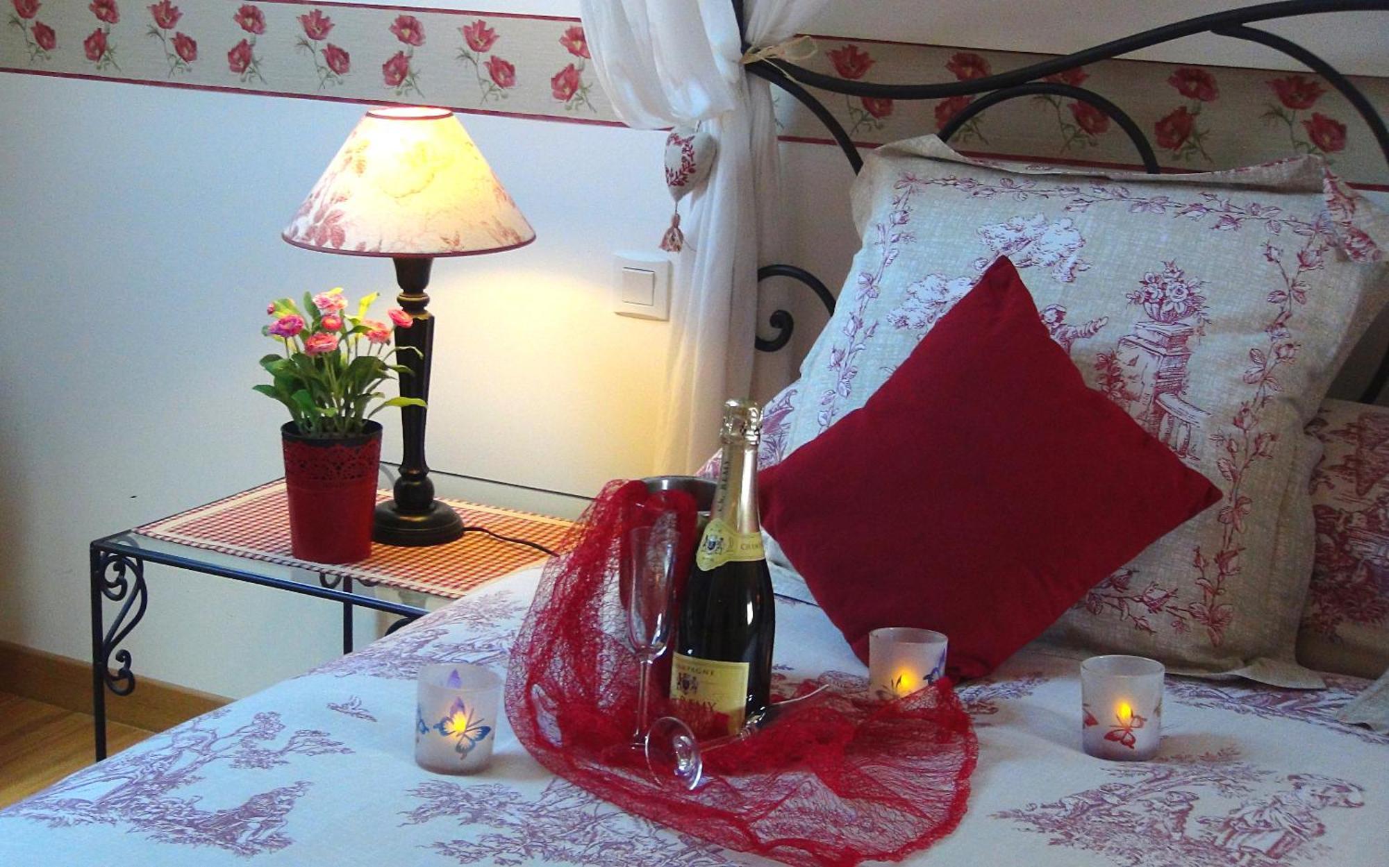 Le Clos Des Tilleuls D Day Home, Chambres D'Hotes, Suite Avec Sauna Privatif, Suite Avec Balneotherapie Privative, En Supplement Option Spa Bain A Remous La Vendelée Zewnętrze zdjęcie