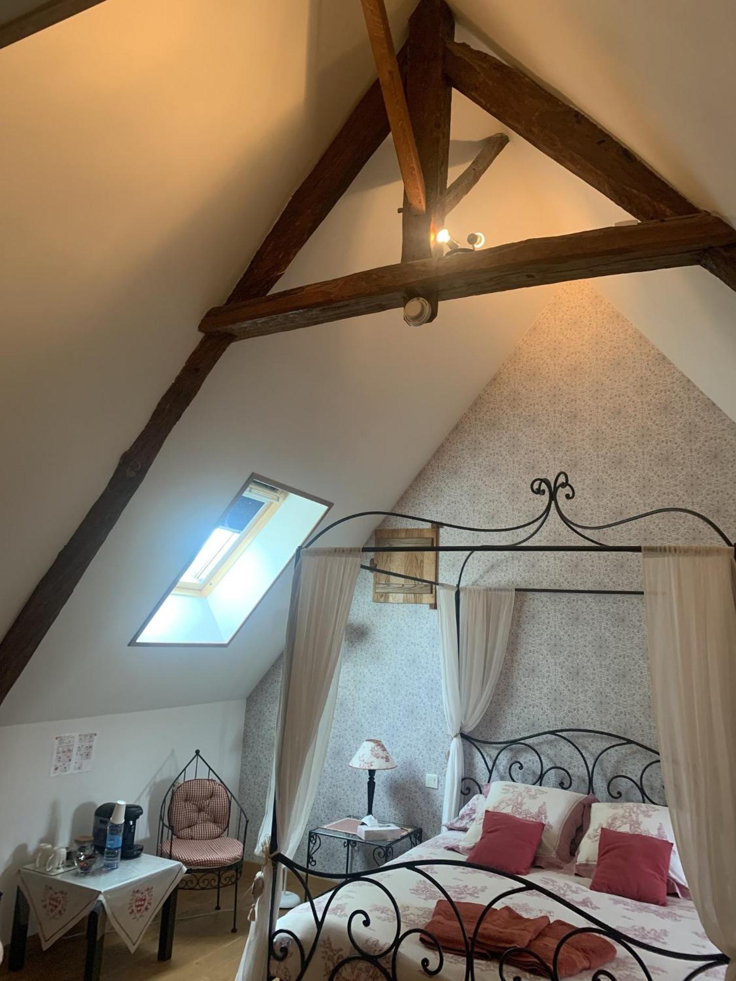 Le Clos Des Tilleuls D Day Home, Chambres D'Hotes, Suite Avec Sauna Privatif, Suite Avec Balneotherapie Privative, En Supplement Option Spa Bain A Remous La Vendelée Zewnętrze zdjęcie